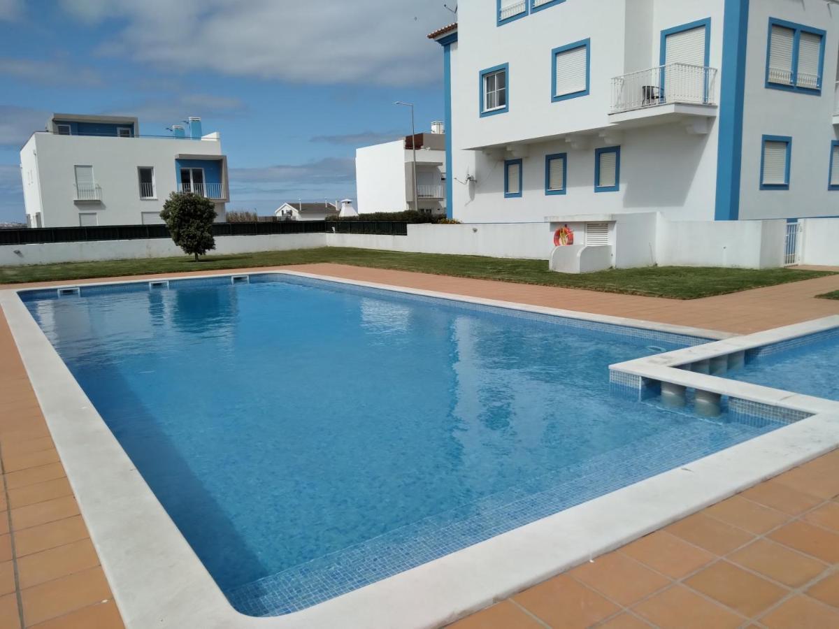 Palmeiras Apartement - T1 Com Piscina Baleal Kültér fotó