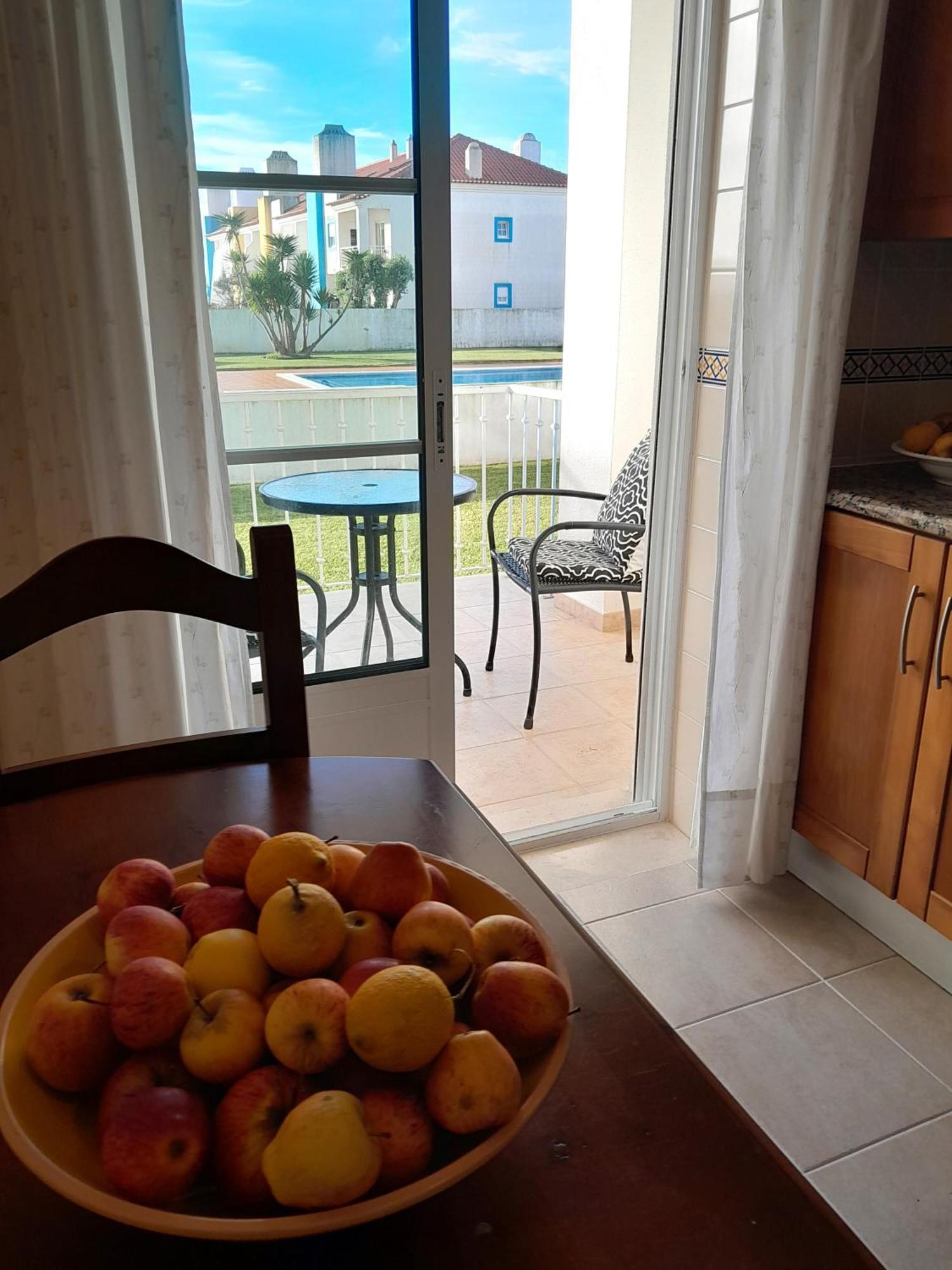 Palmeiras Apartement - T1 Com Piscina Baleal Kültér fotó